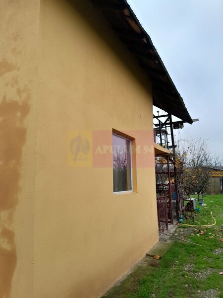 BARCANESTI -  casa +curte+teren 16k mp