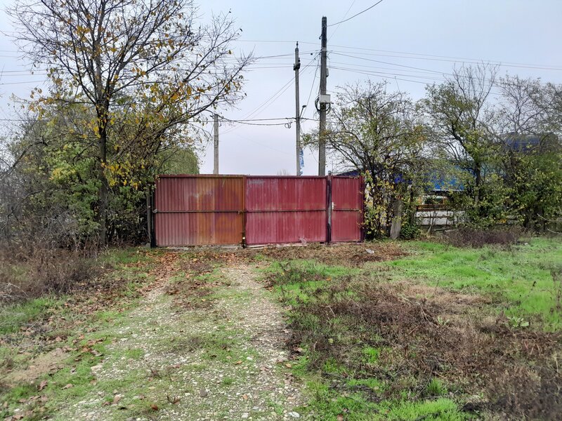 BARCANESTI -  casa +curte+teren 16k mp